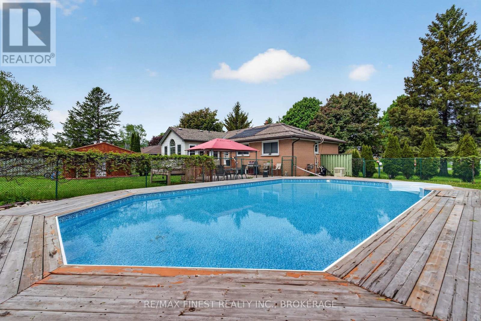 27 DALGLEISH AVENUE - 32