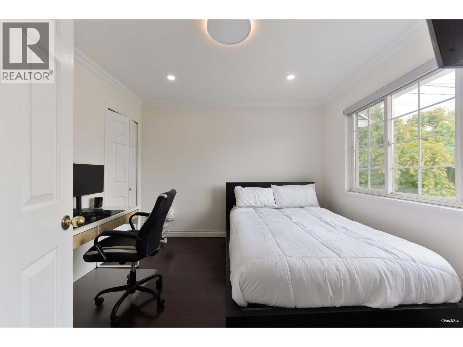 7525 17TH AVENUE, Burnaby
