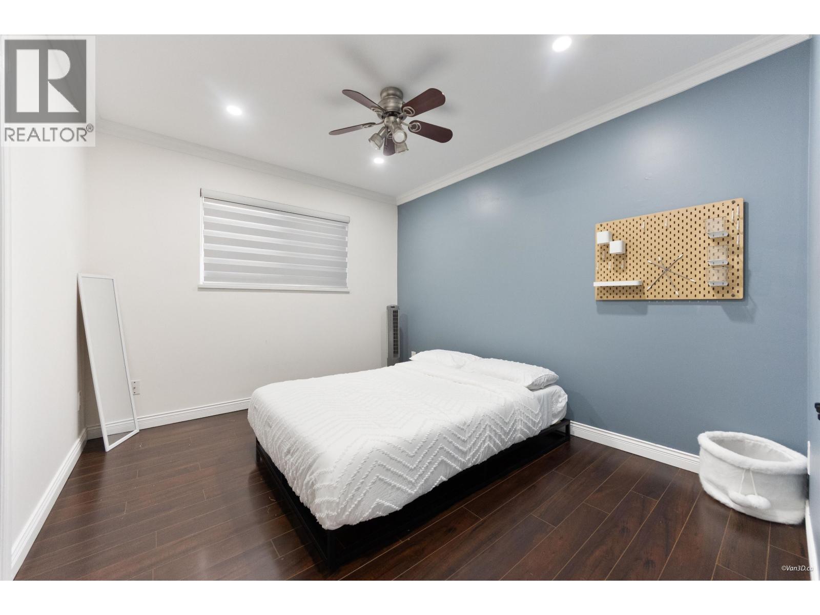 7525 17TH AVENUE, Burnaby