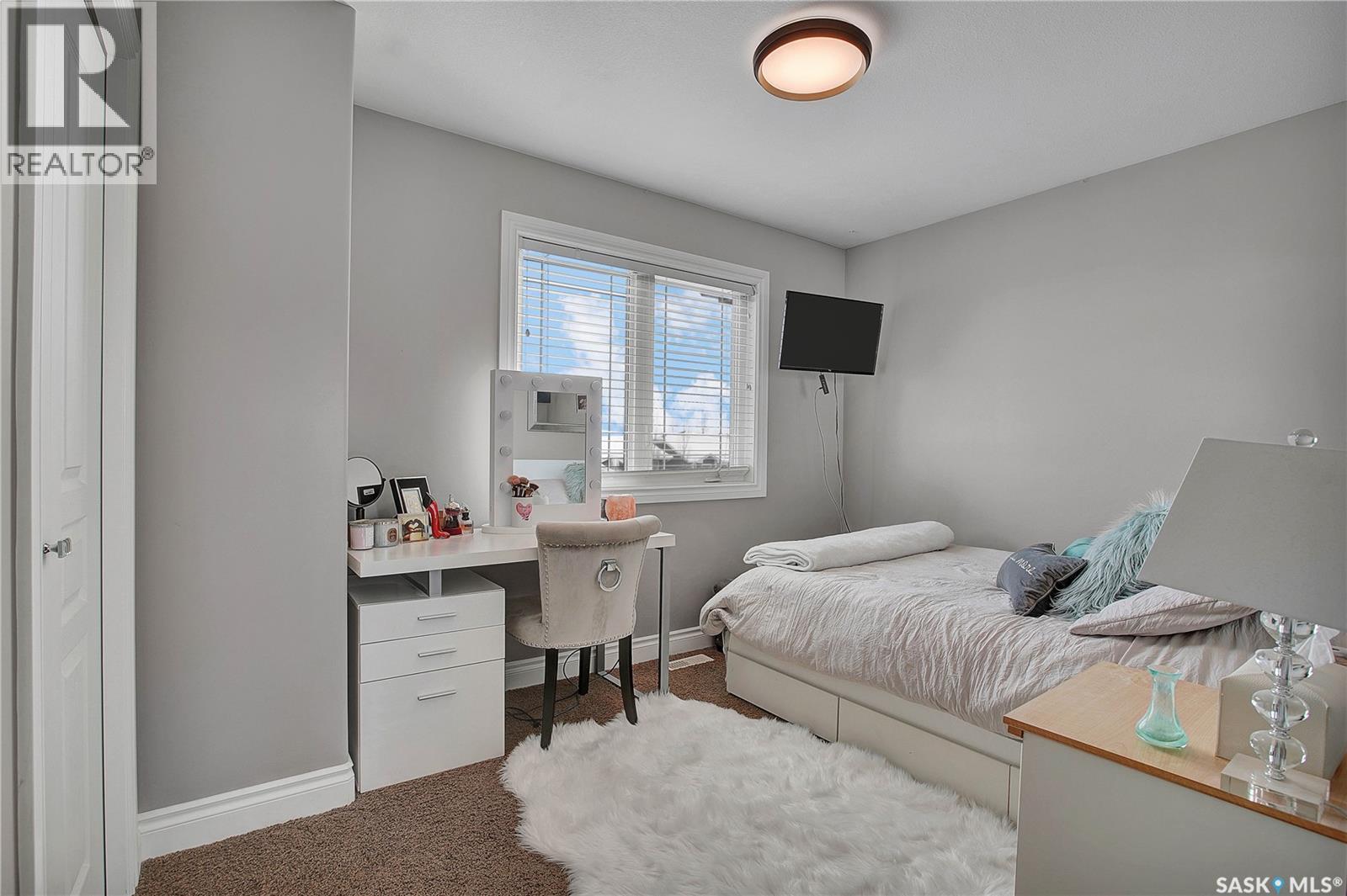 112 Kinsmen CRESCENT - 28