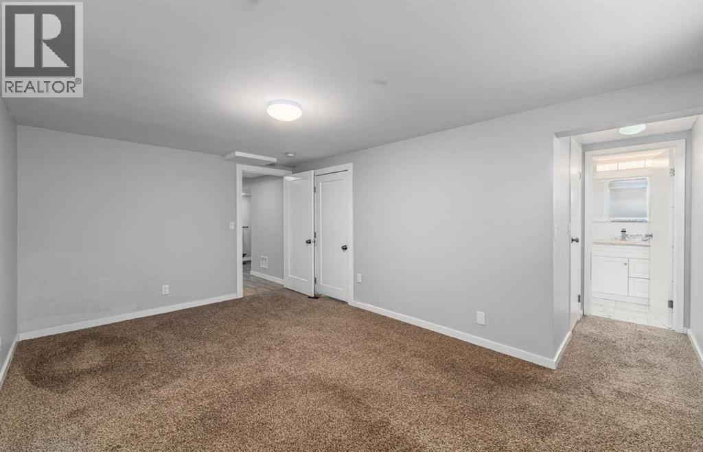 54 Atlanta Crescent SE - 24