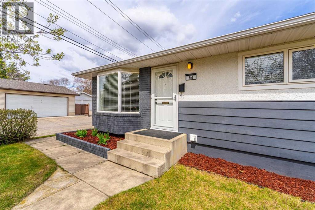 54 Atlanta Crescent SE - Image 3
