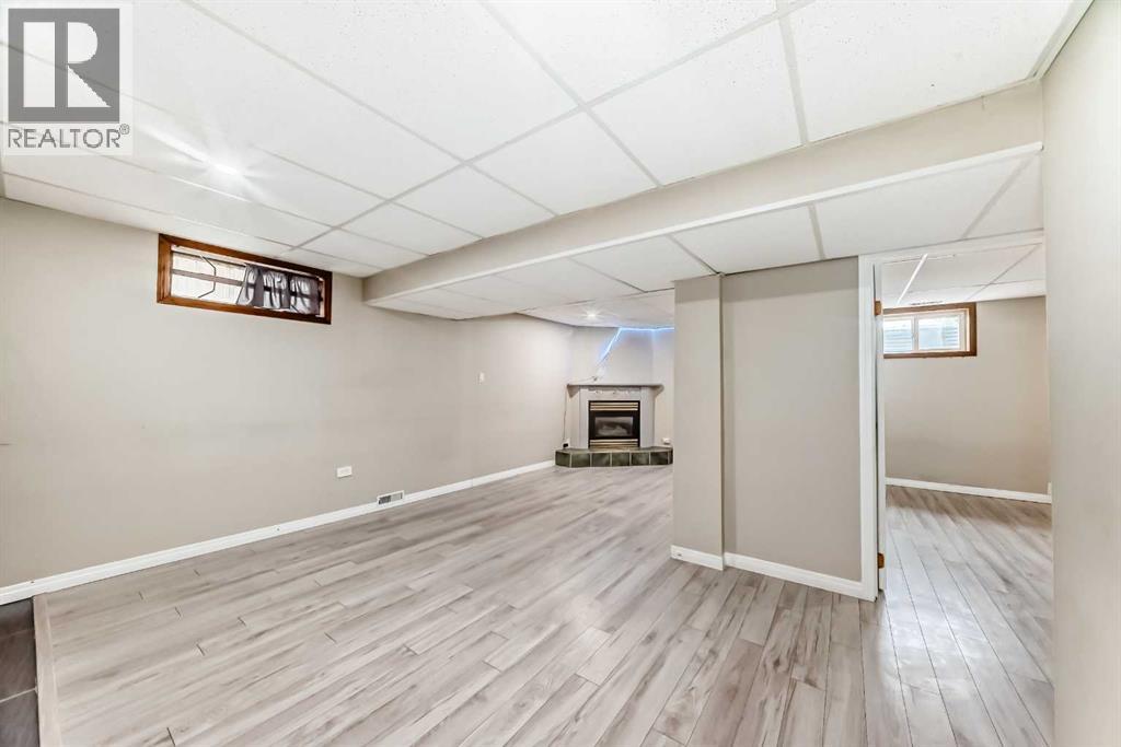4607 Marwood Way NE - 28