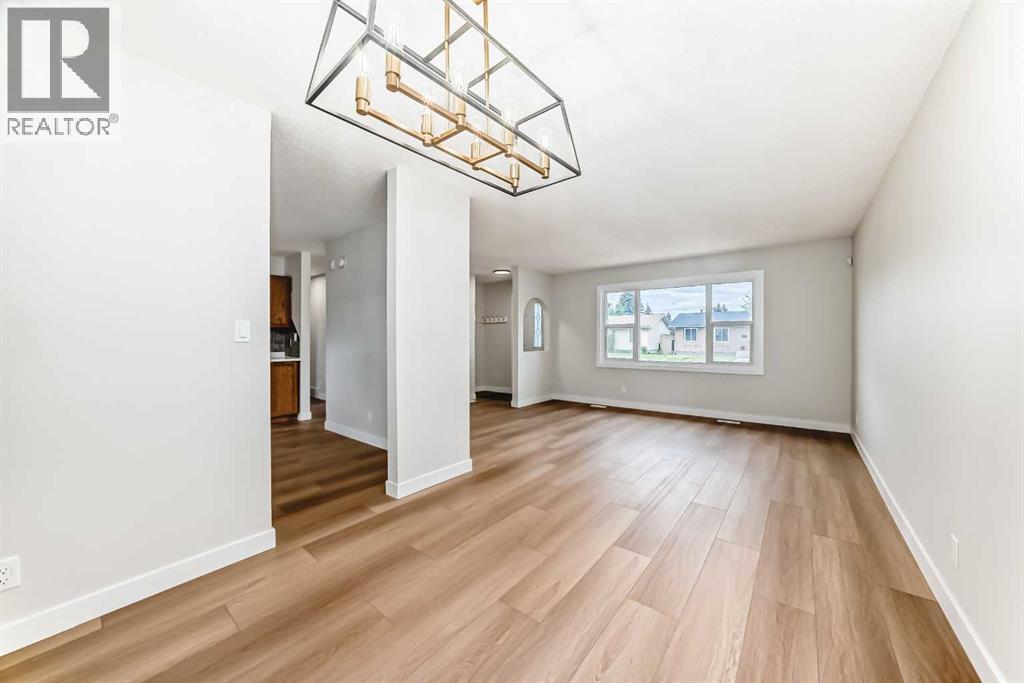 4607 Marwood Way NE - 7