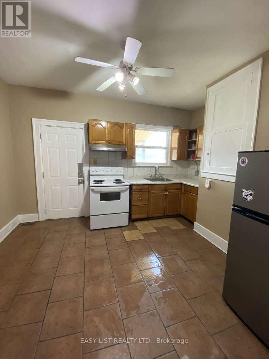 731-733 PARTINGTON AVENUE - 17