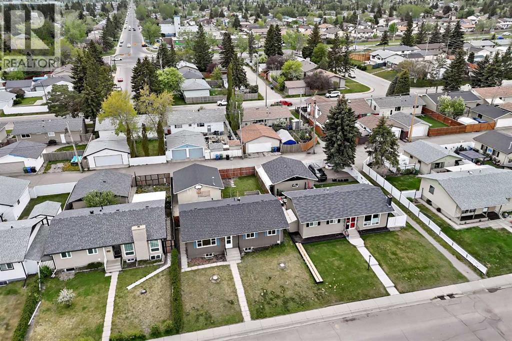 4607 Marwood Way NE - 45