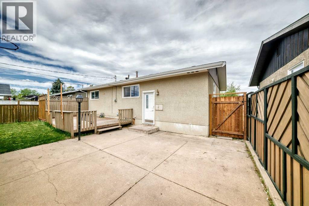 4607 Marwood Way NE - 38