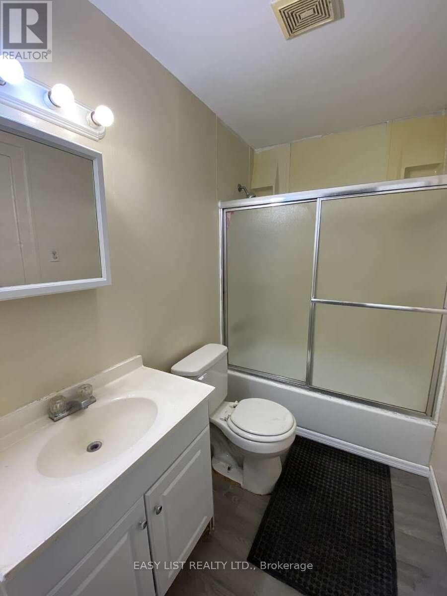 731-733 PARTINGTON AVENUE - 35
