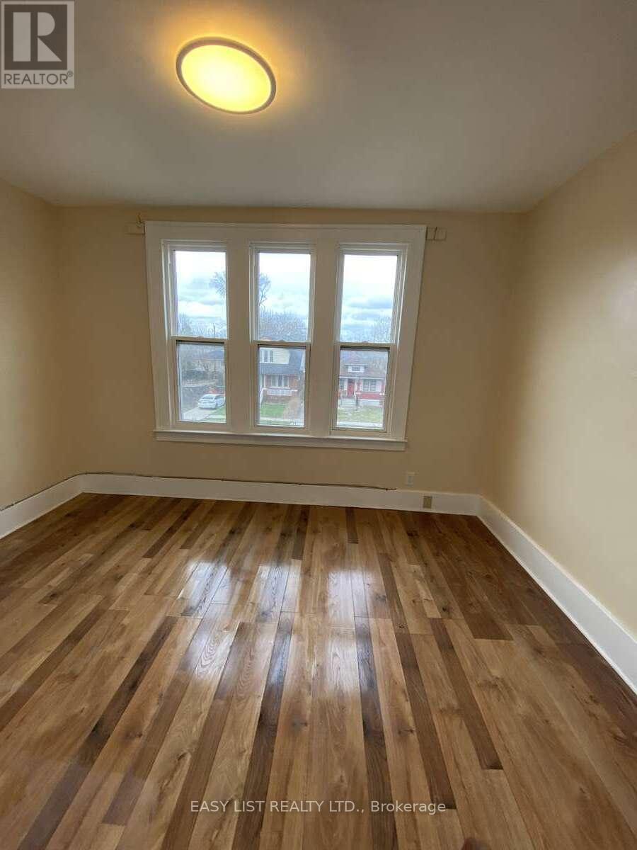 731-733 PARTINGTON AVENUE - 6
