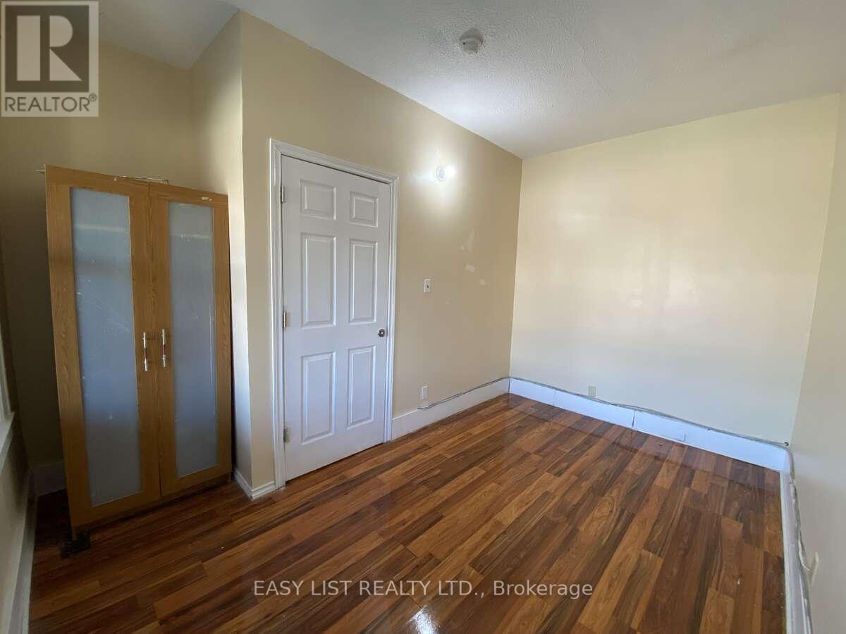 731-733 PARTINGTON AVENUE - 10