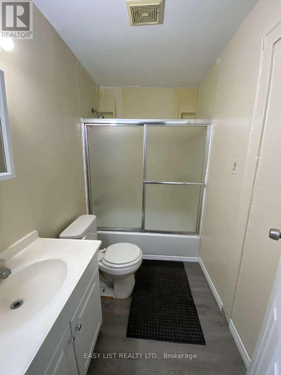 731-733 PARTINGTON AVENUE - 36