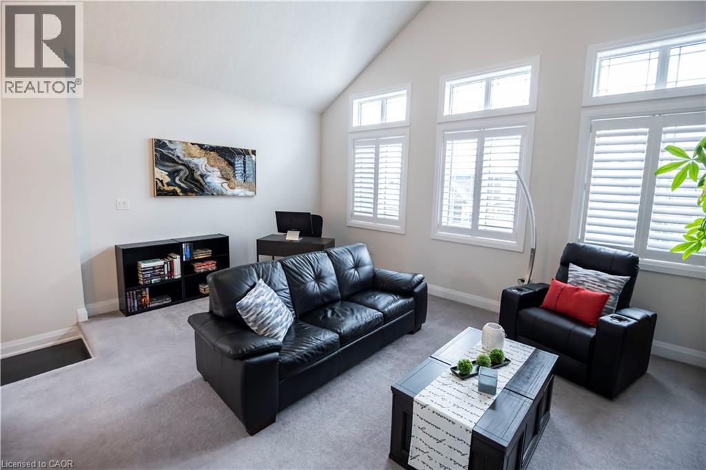43 GREYHAWK Street - 25