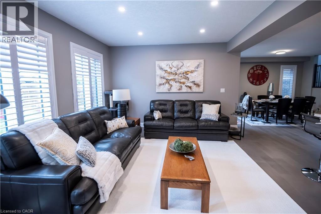 43 GREYHAWK Street - 9
