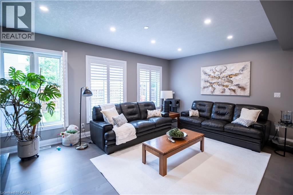 43 GREYHAWK Street - 8