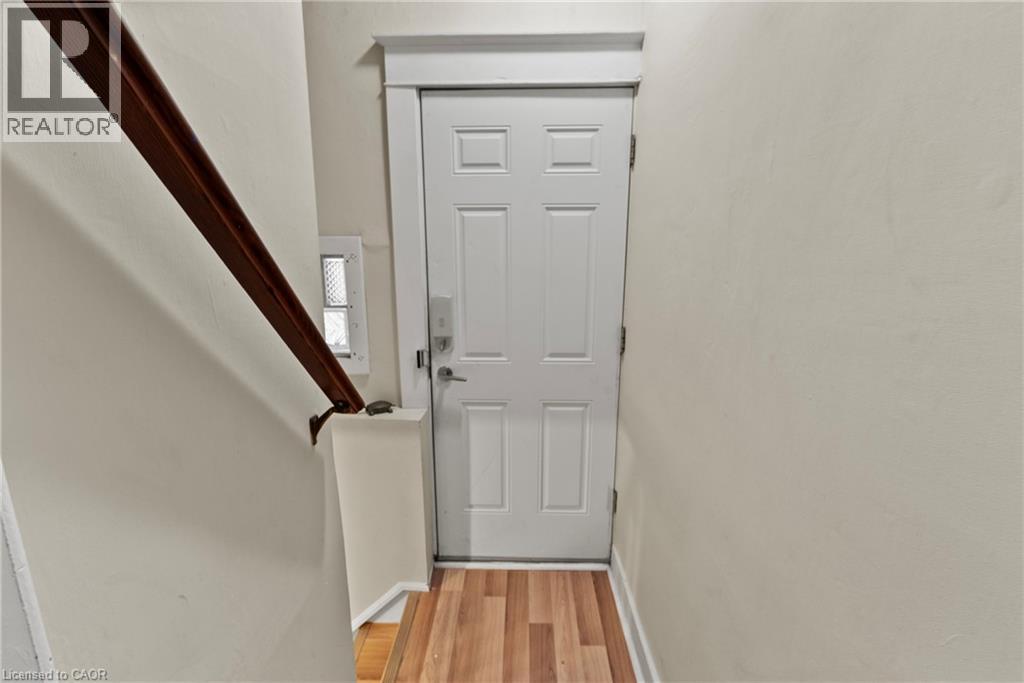260 STINSON Crescent - 32