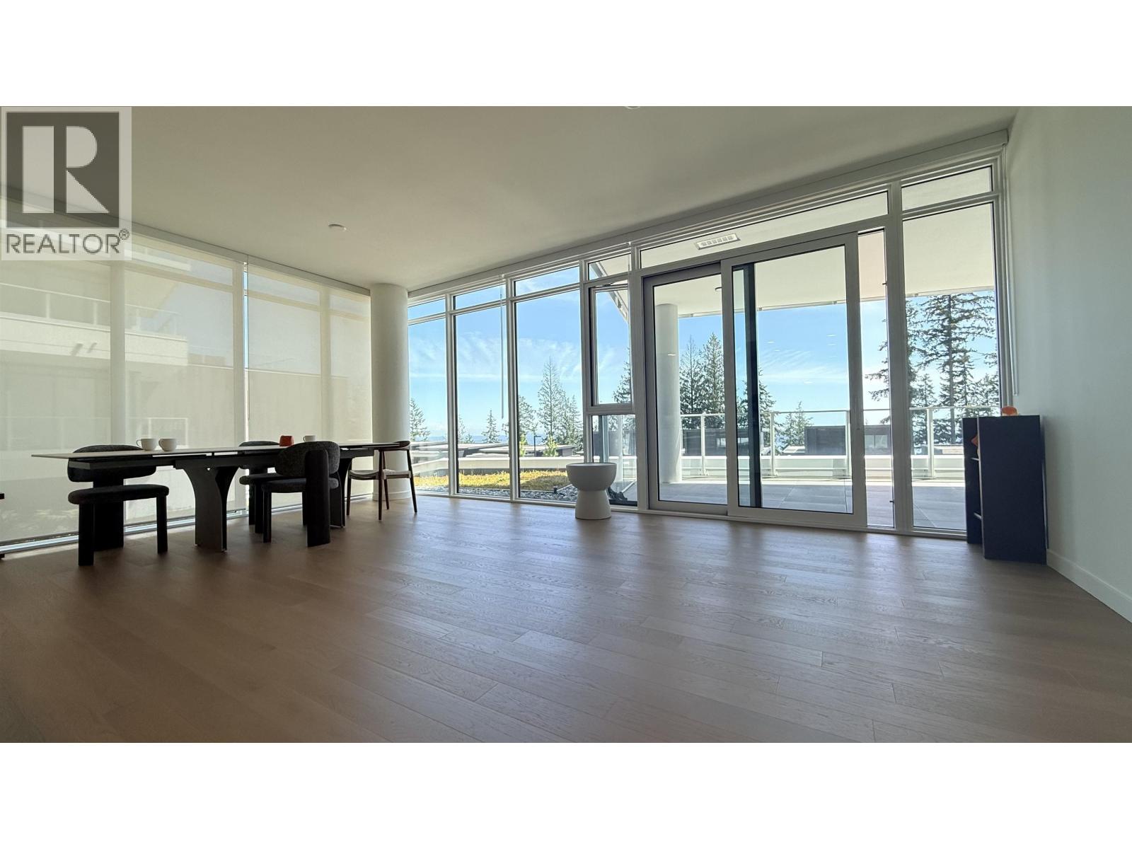 301 3963 UPLANDS Way - main photo