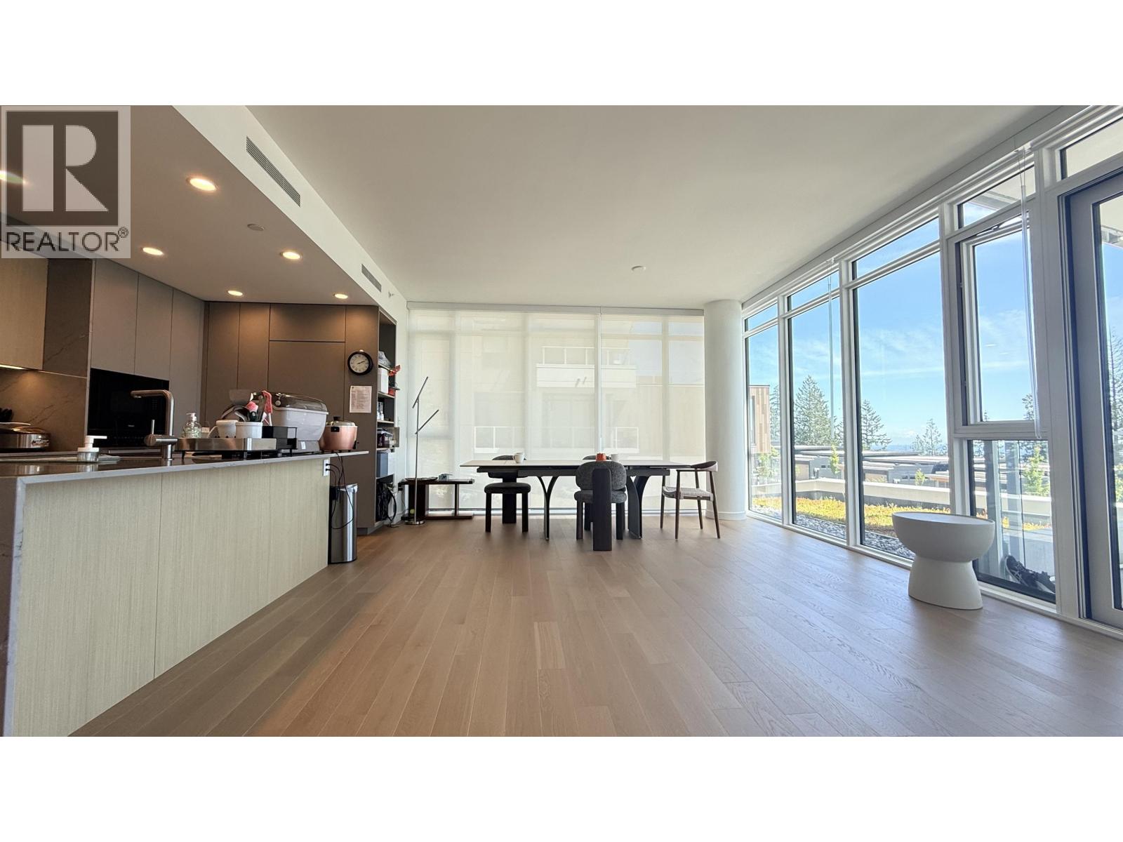 301 3963 UPLANDS Way - photo 2