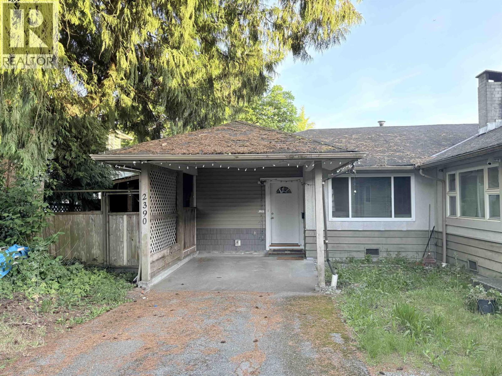 2390 KITCHENER AVENUE - main photo