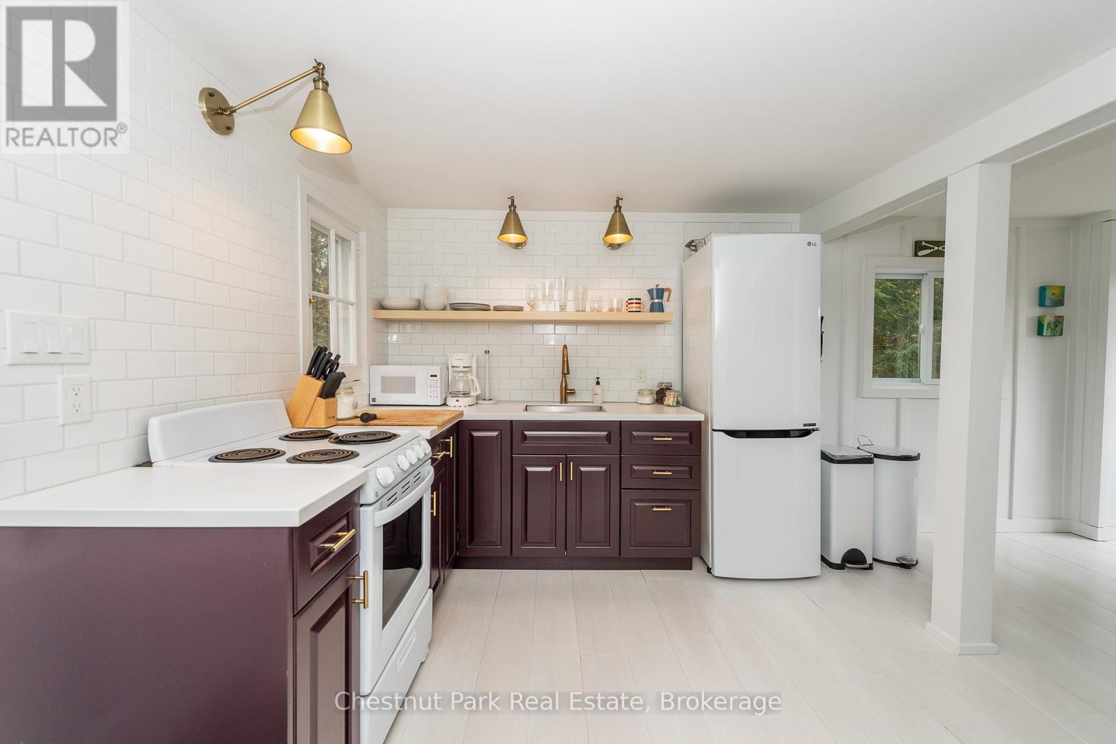 1097 BAY LAKE ROAD - 6