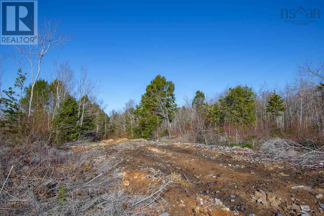 Property 1 of 23 of Sissiboo Road