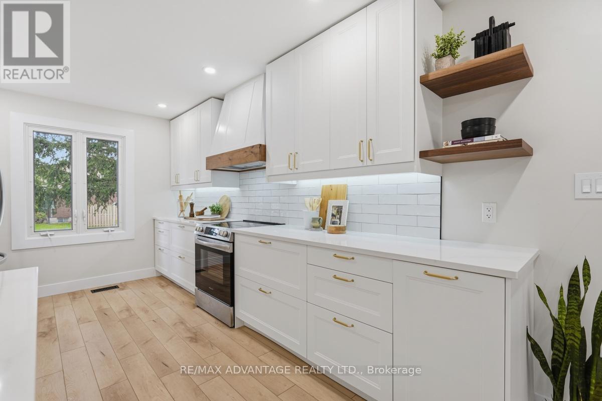 937 LUXTON DRIVE - 16