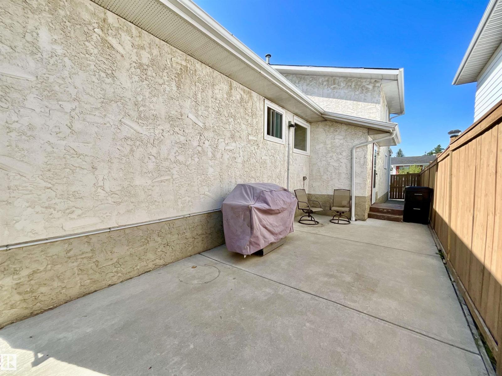 11031 166 AV NW - 40