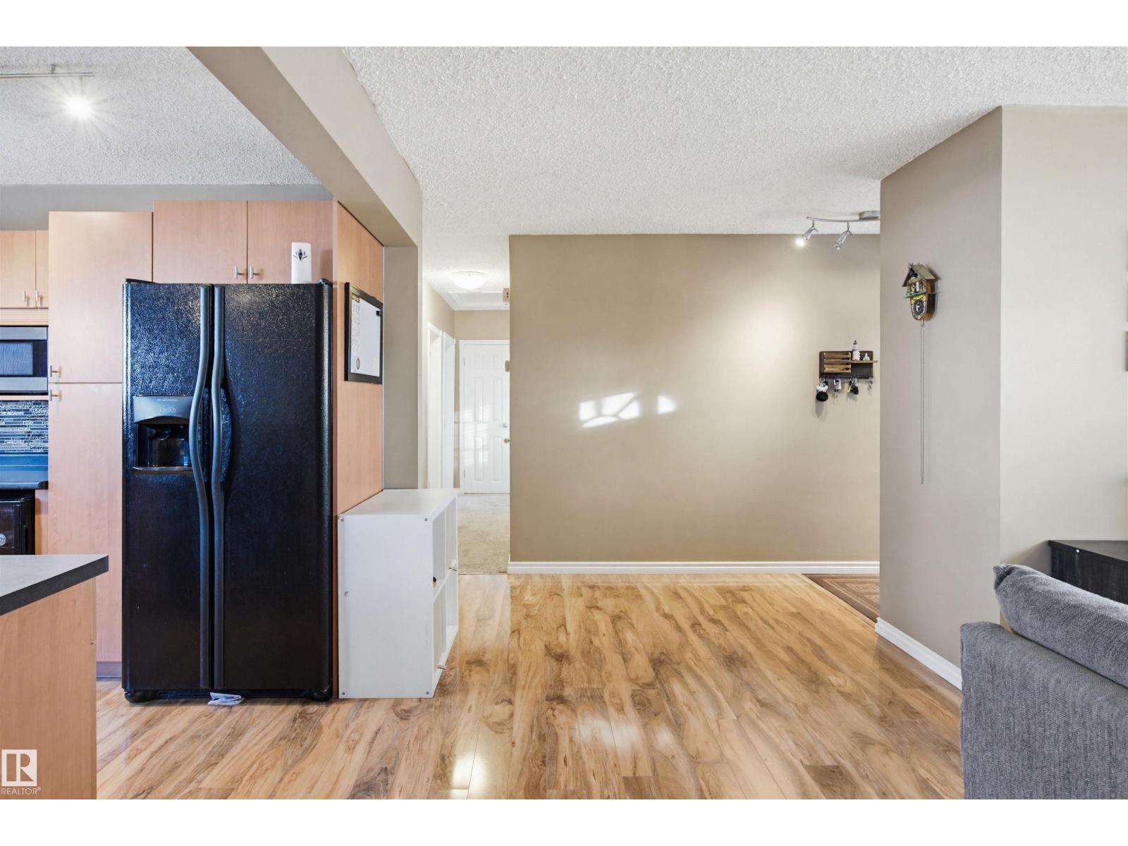 3426 120 AV NW - 14