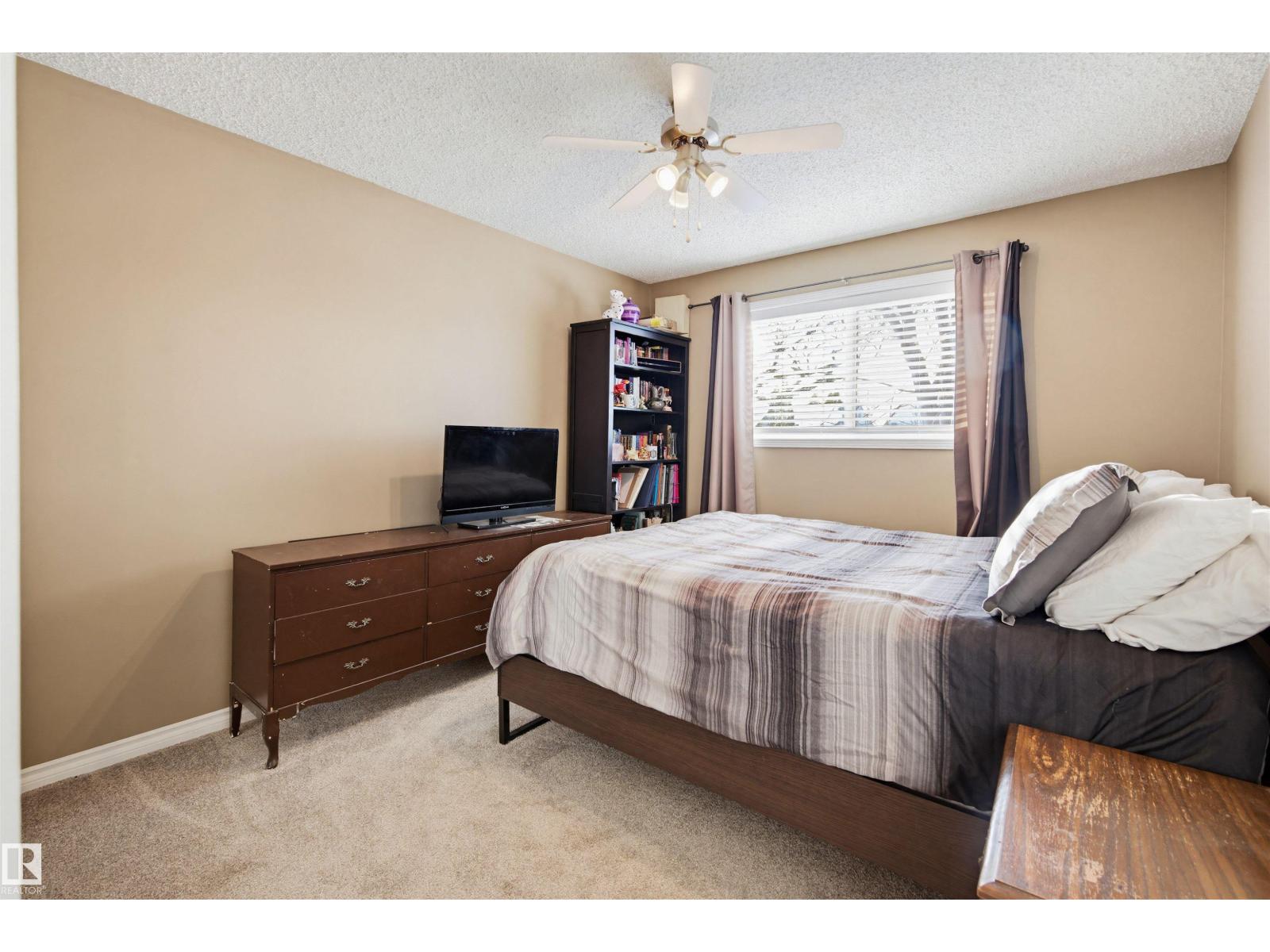 3426 120 AV NW - 15