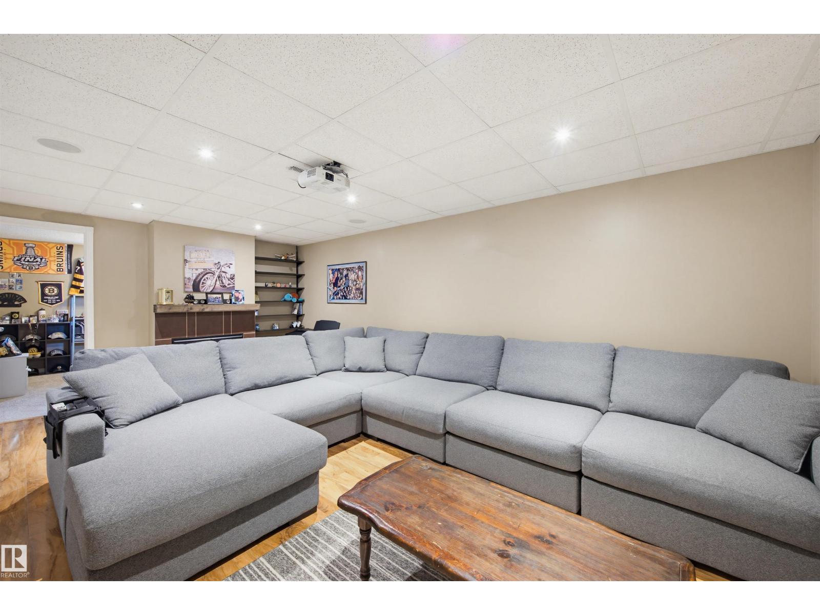 3426 120 AV NW - 26