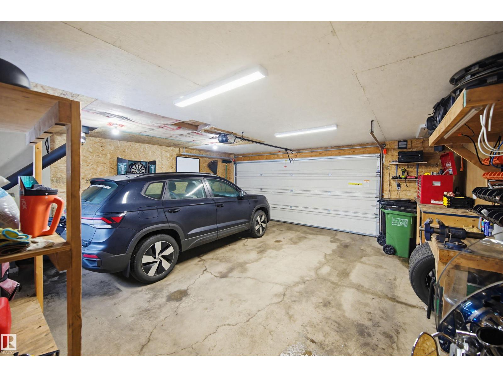 3426 120 AV NW - 38