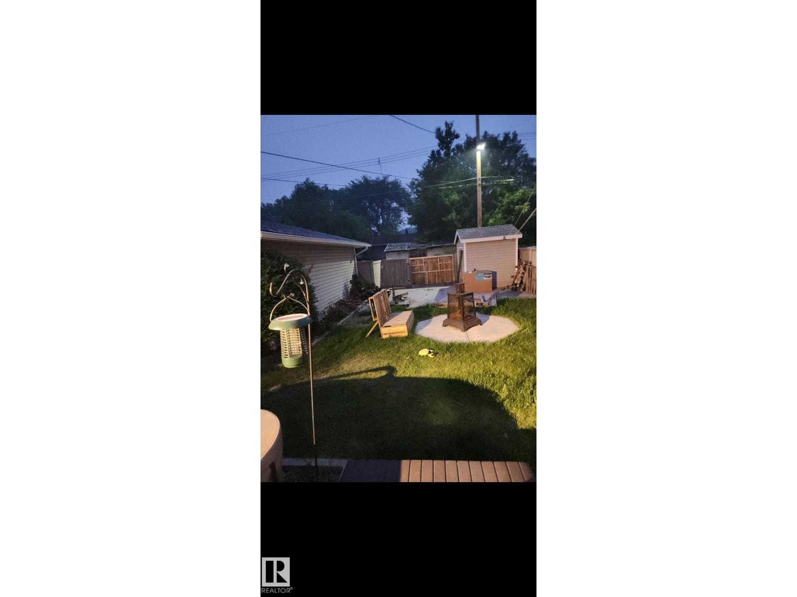 3426 120 AV NW - 40