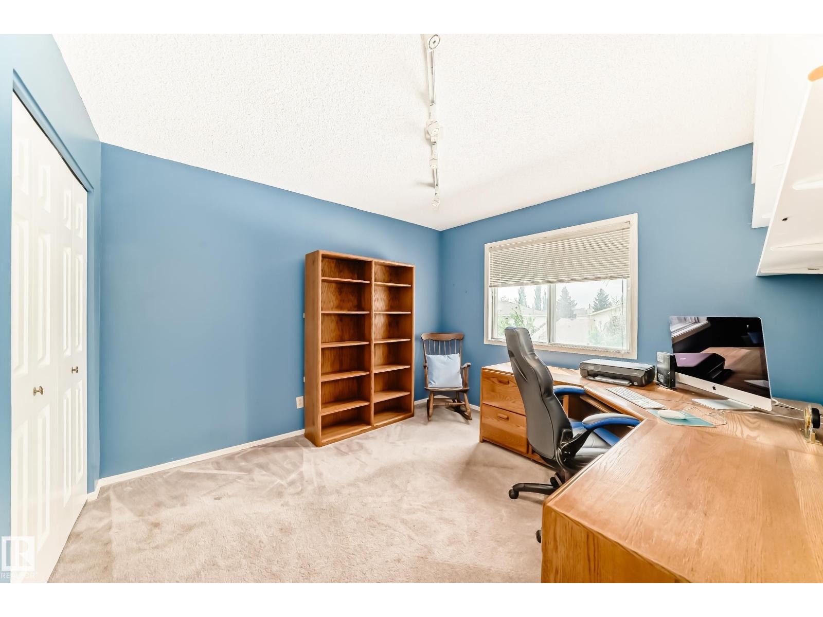 18931 92 AV NW - 15