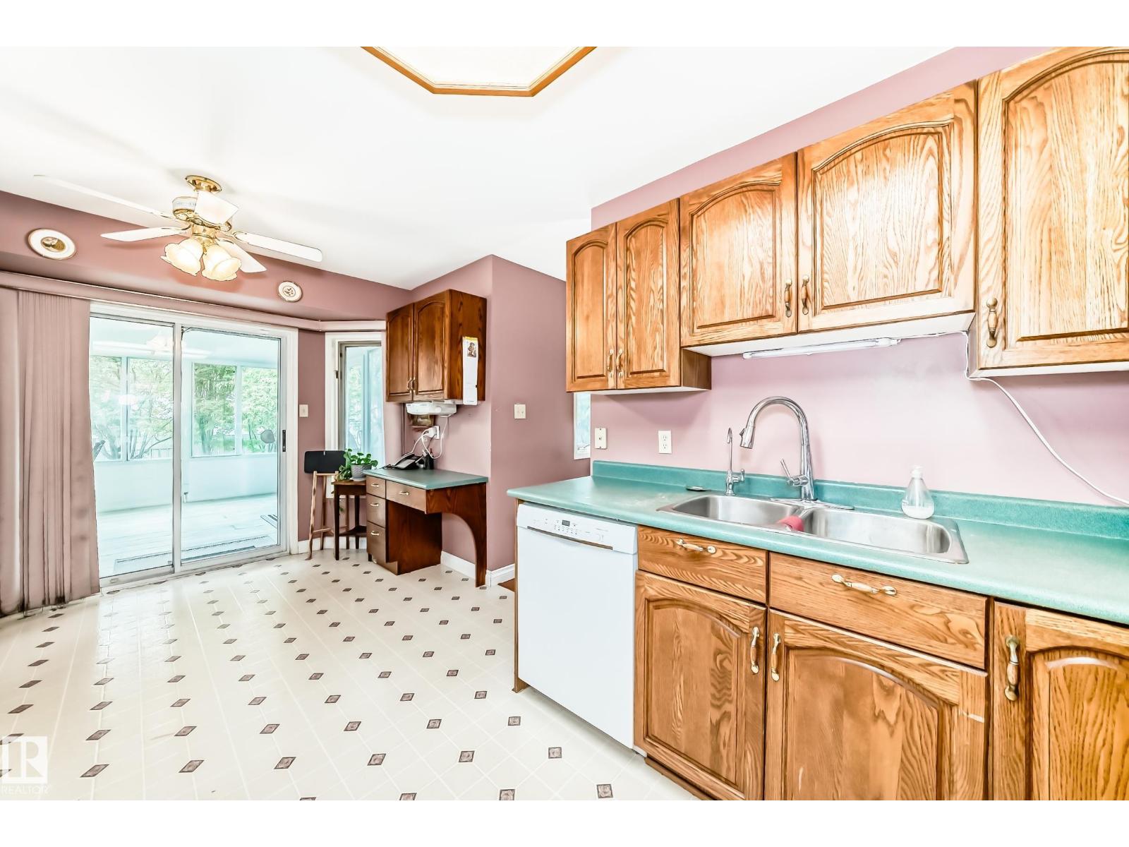 18931 92 AV NW - 5