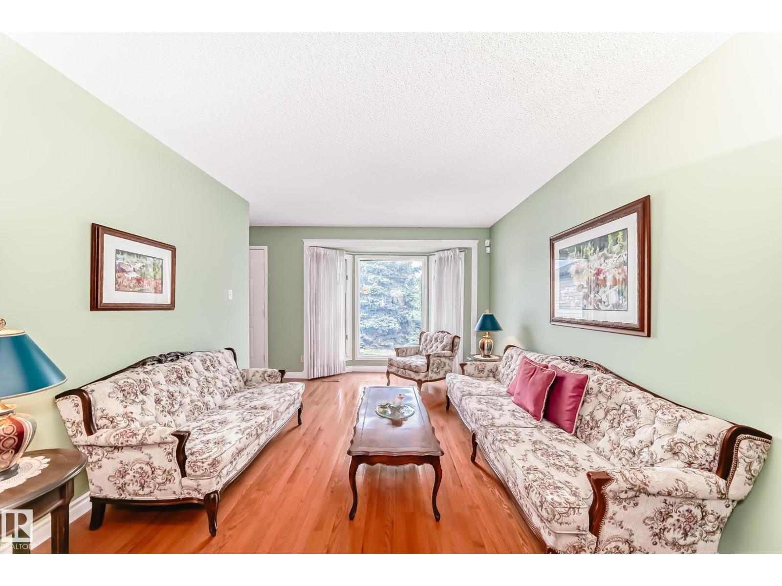 18931 92 AV NW - 8