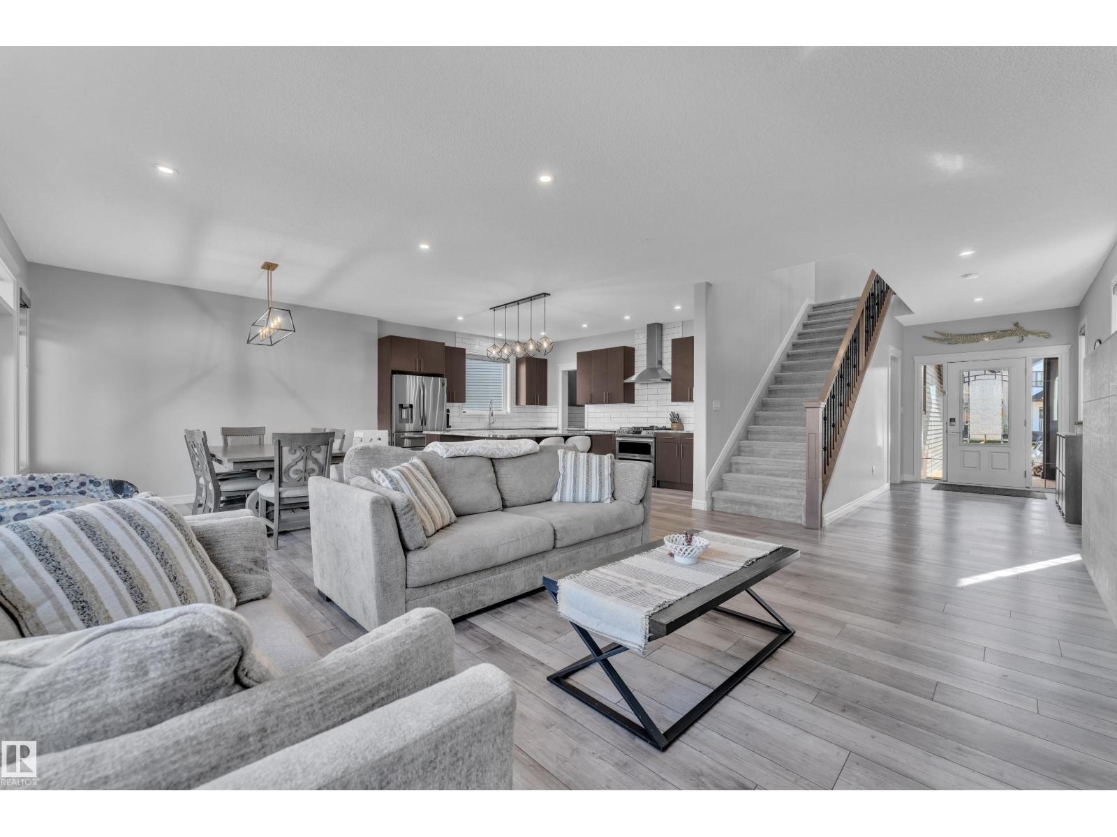 17551 64 ST NW - 11