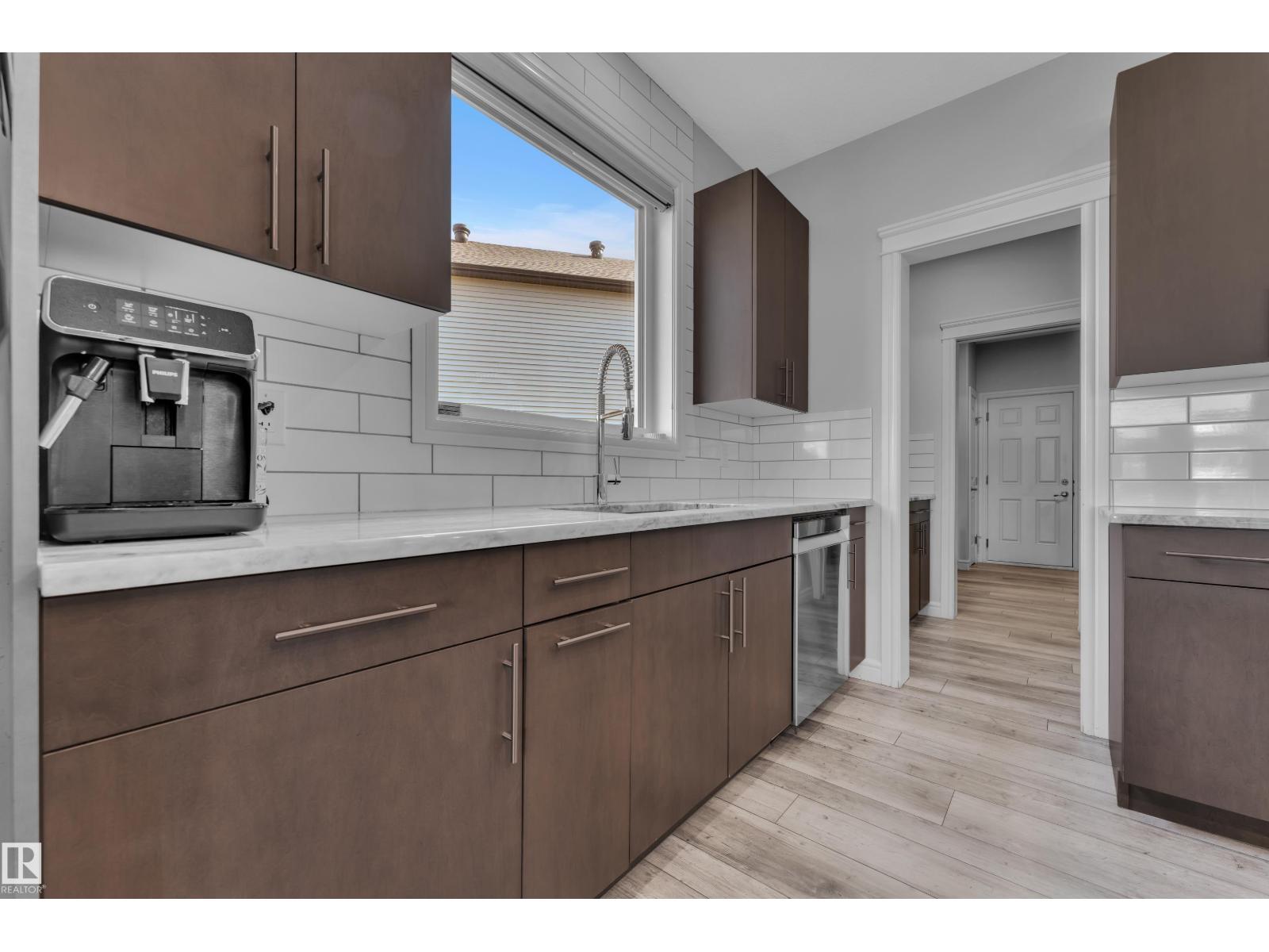 17551 64 ST NW - 19