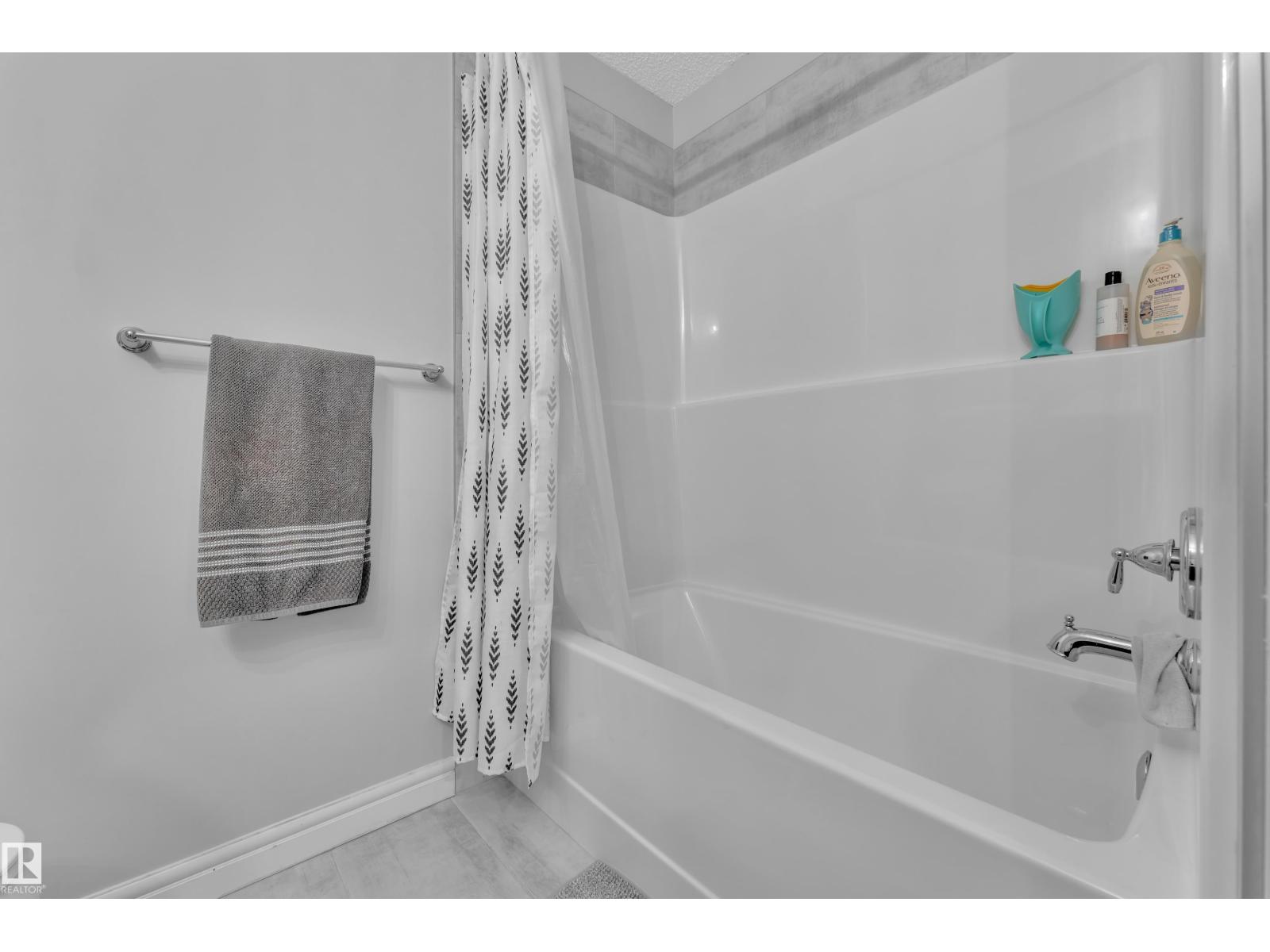 17551 64 ST NW - 43