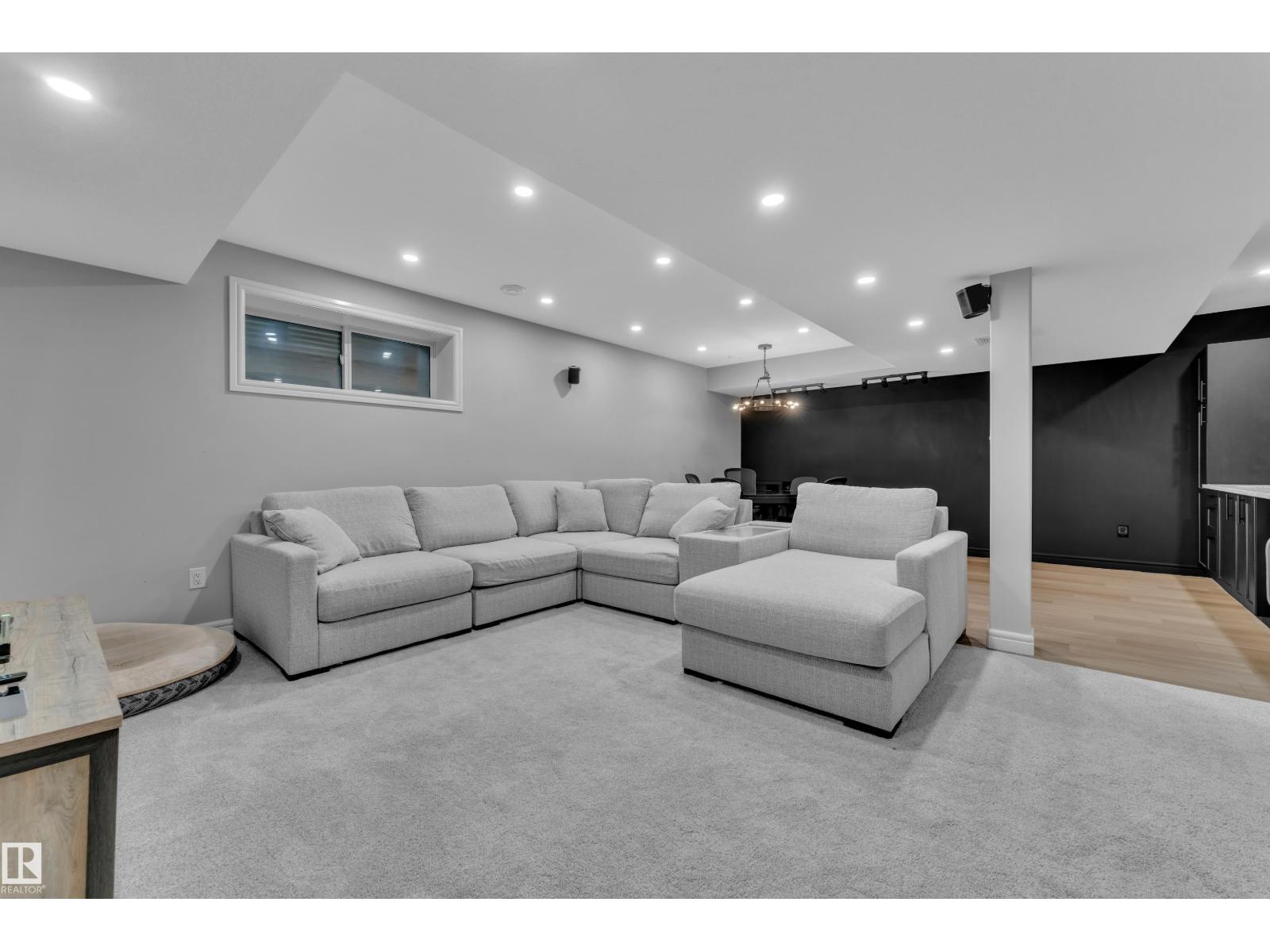 17551 64 ST NW - 47