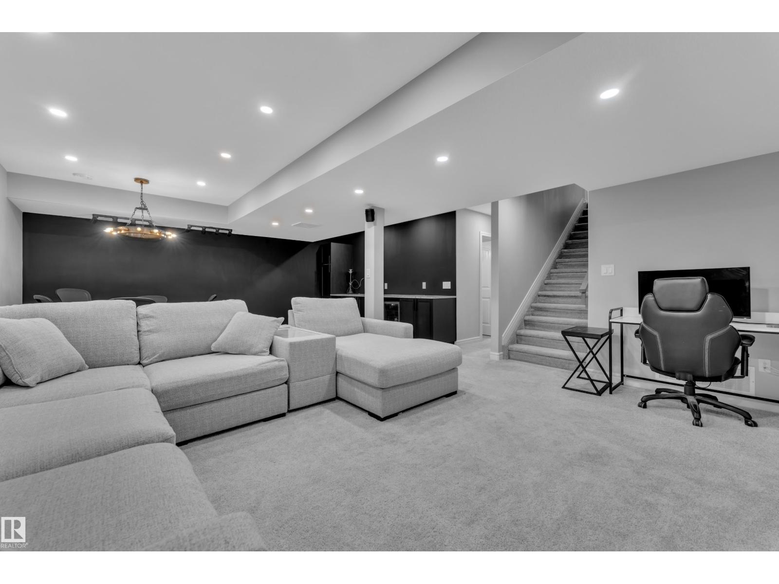 17551 64 ST NW - 48