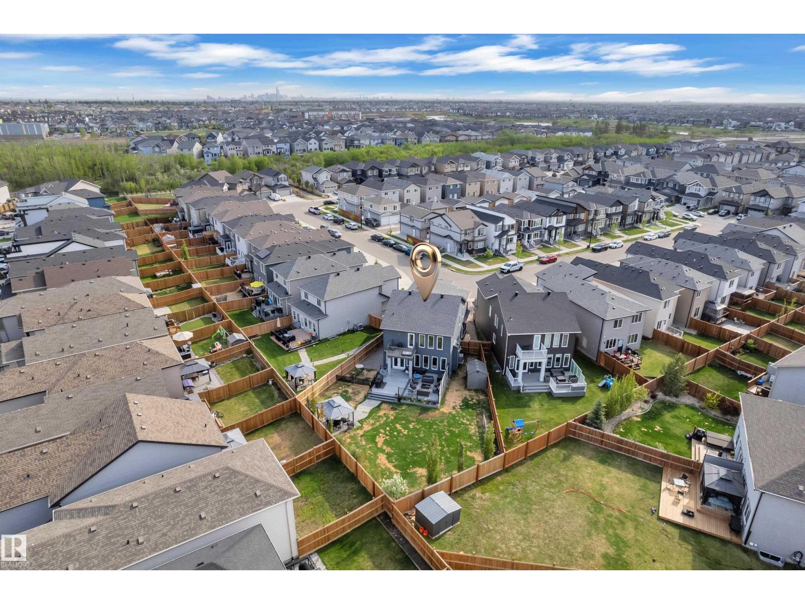 17551 64 ST NW - 60