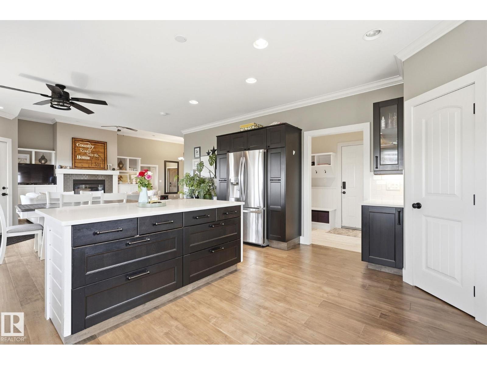 54517 RGE ROAD 242 - 11