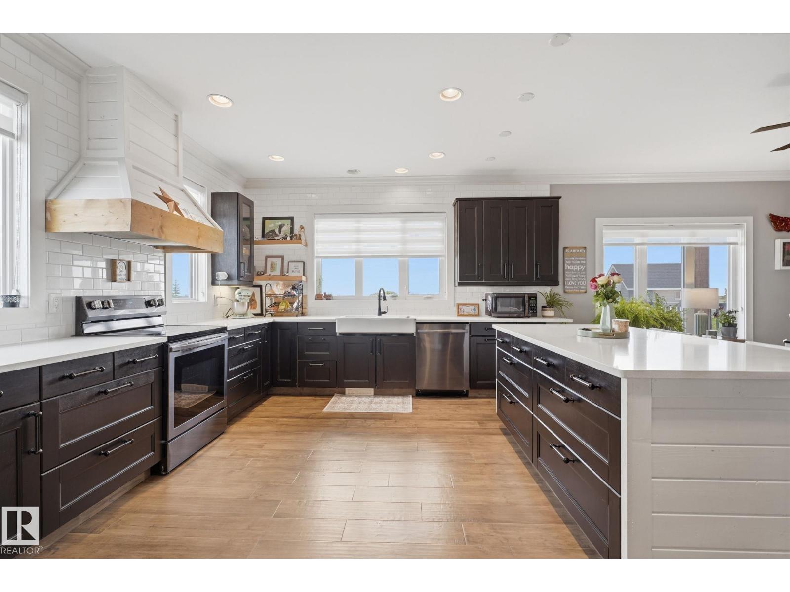 54517 RGE ROAD 242 - 12