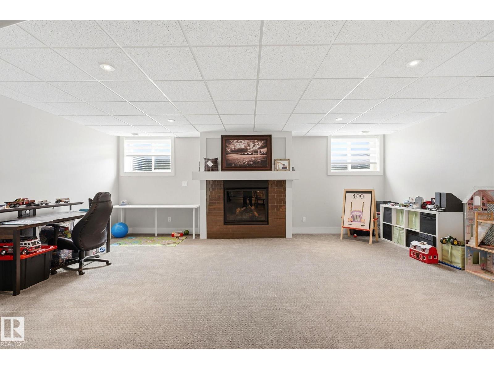 54517 RGE ROAD 242 - 23