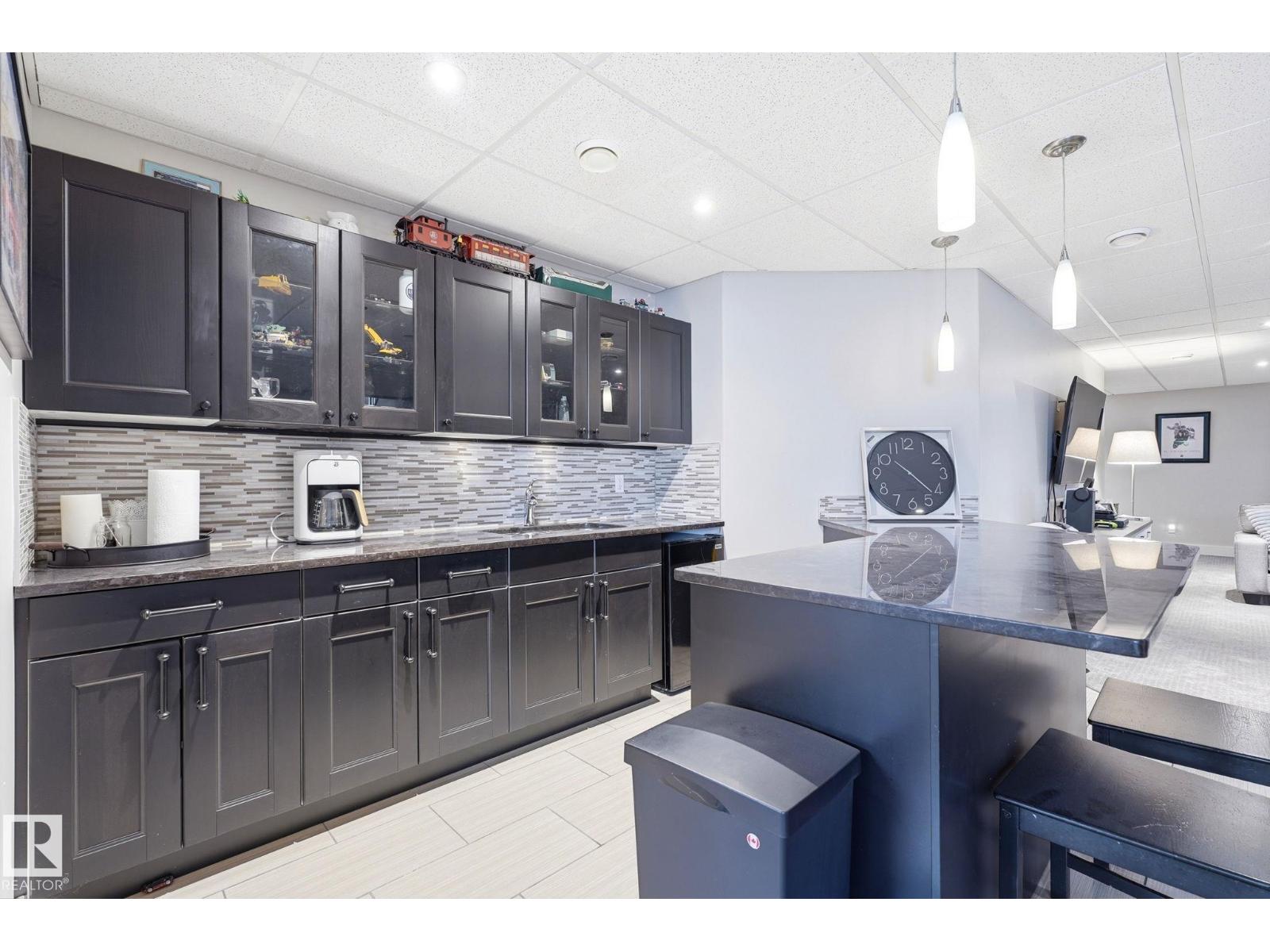 54517 RGE ROAD 242 - 25