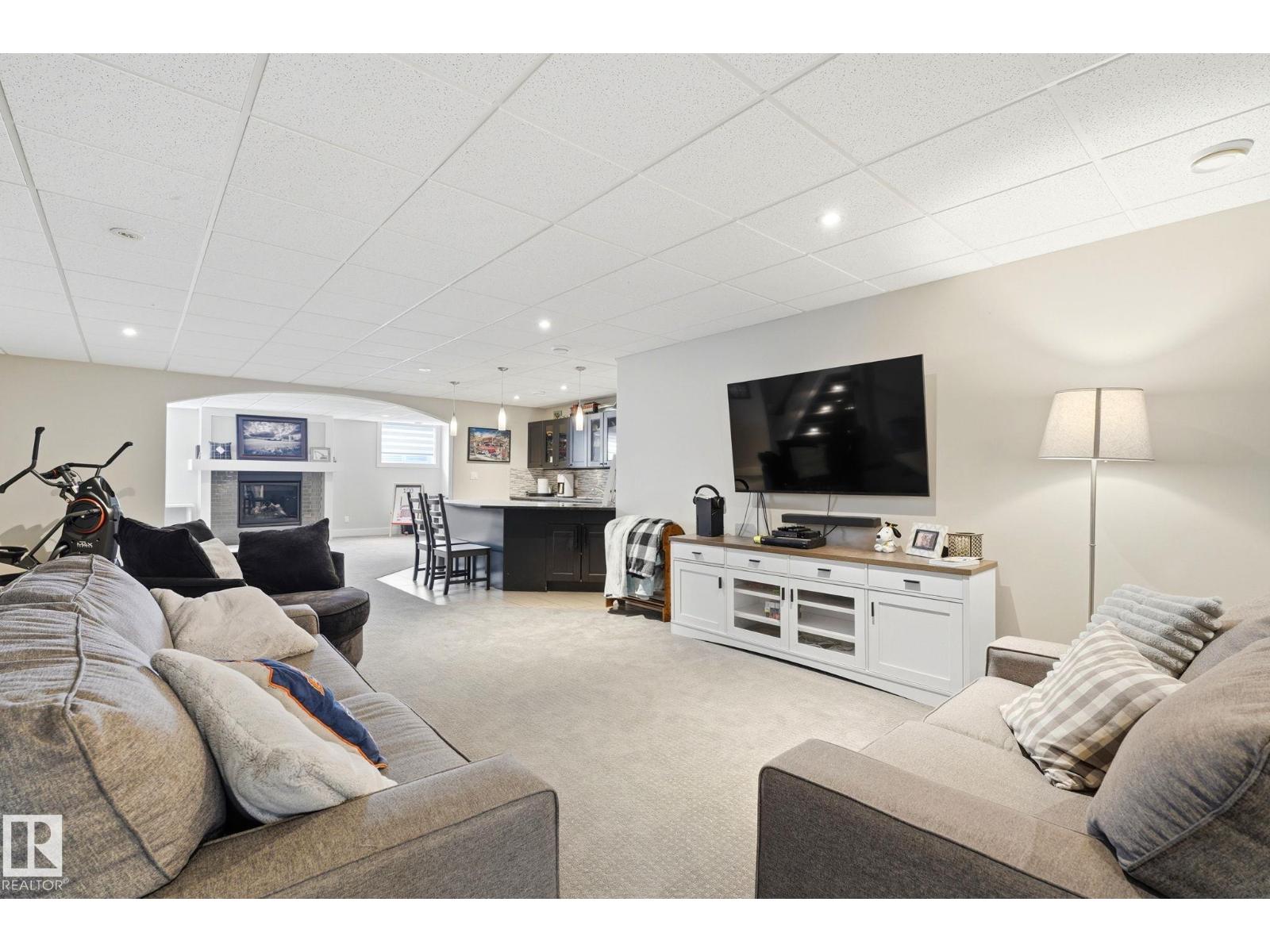 54517 RGE ROAD 242 - 27