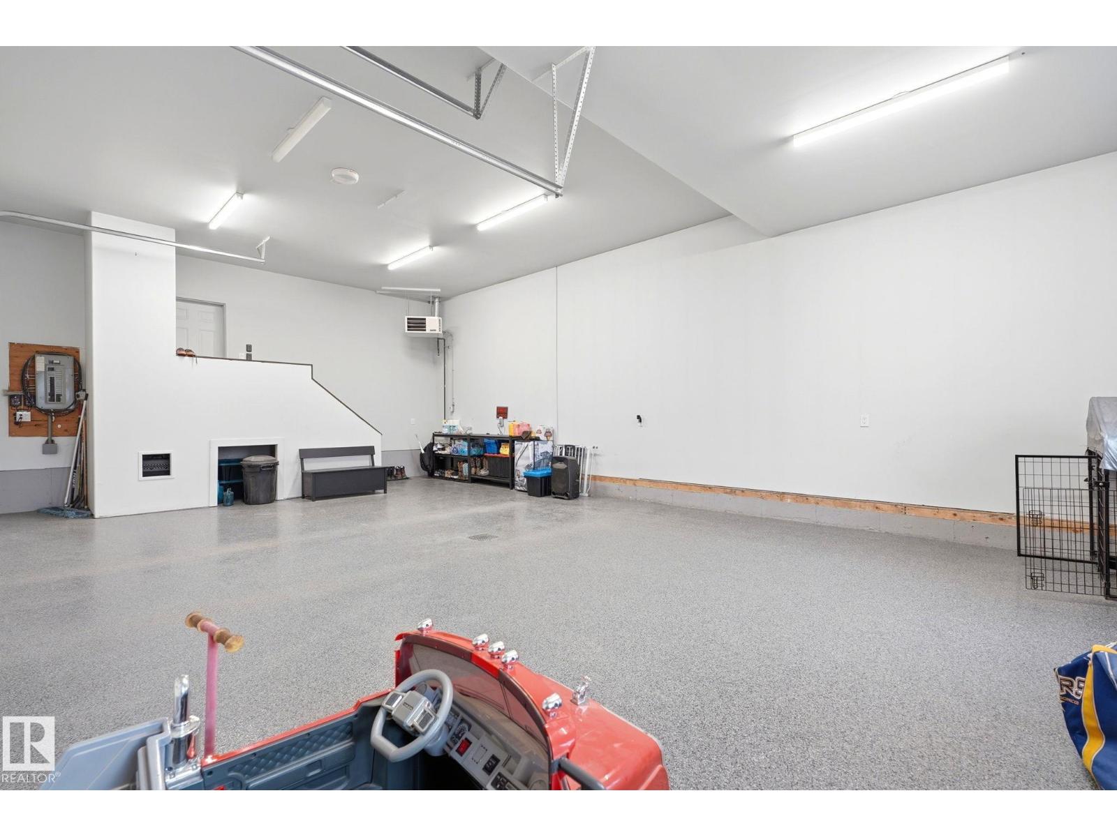 54517 RGE ROAD 242 - 37