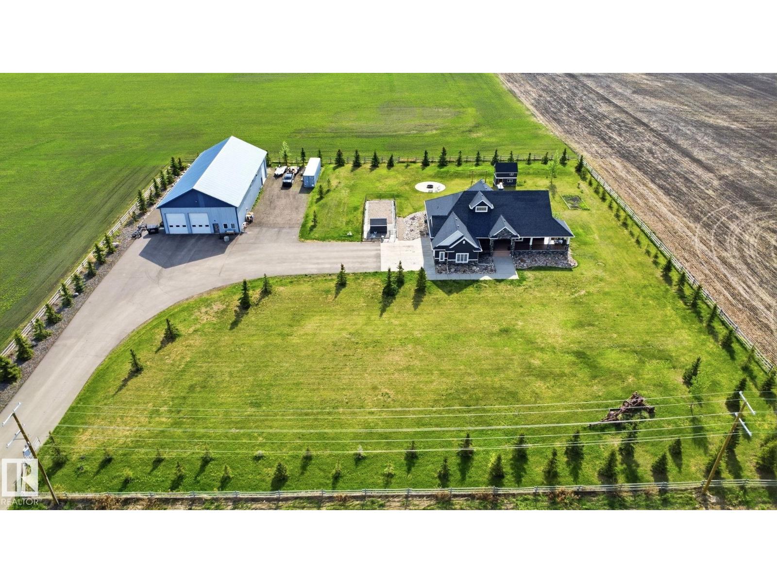 54517 RGE ROAD 242 - 40
