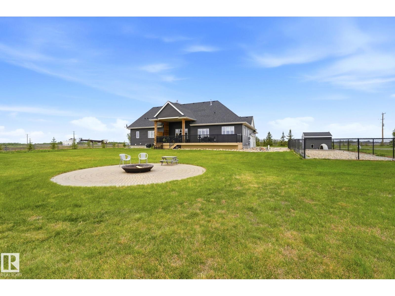 54517 RGE ROAD 242 - 42