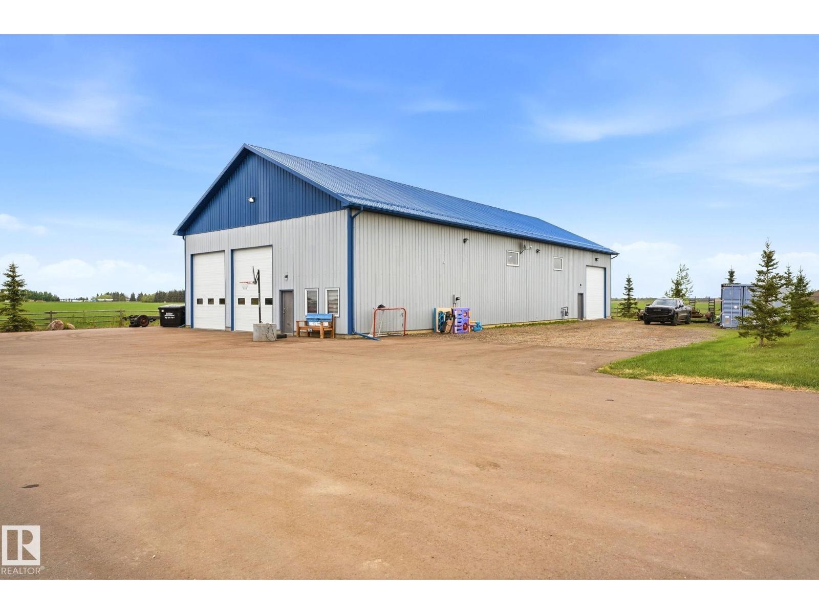 54517 RGE ROAD 242 - 43