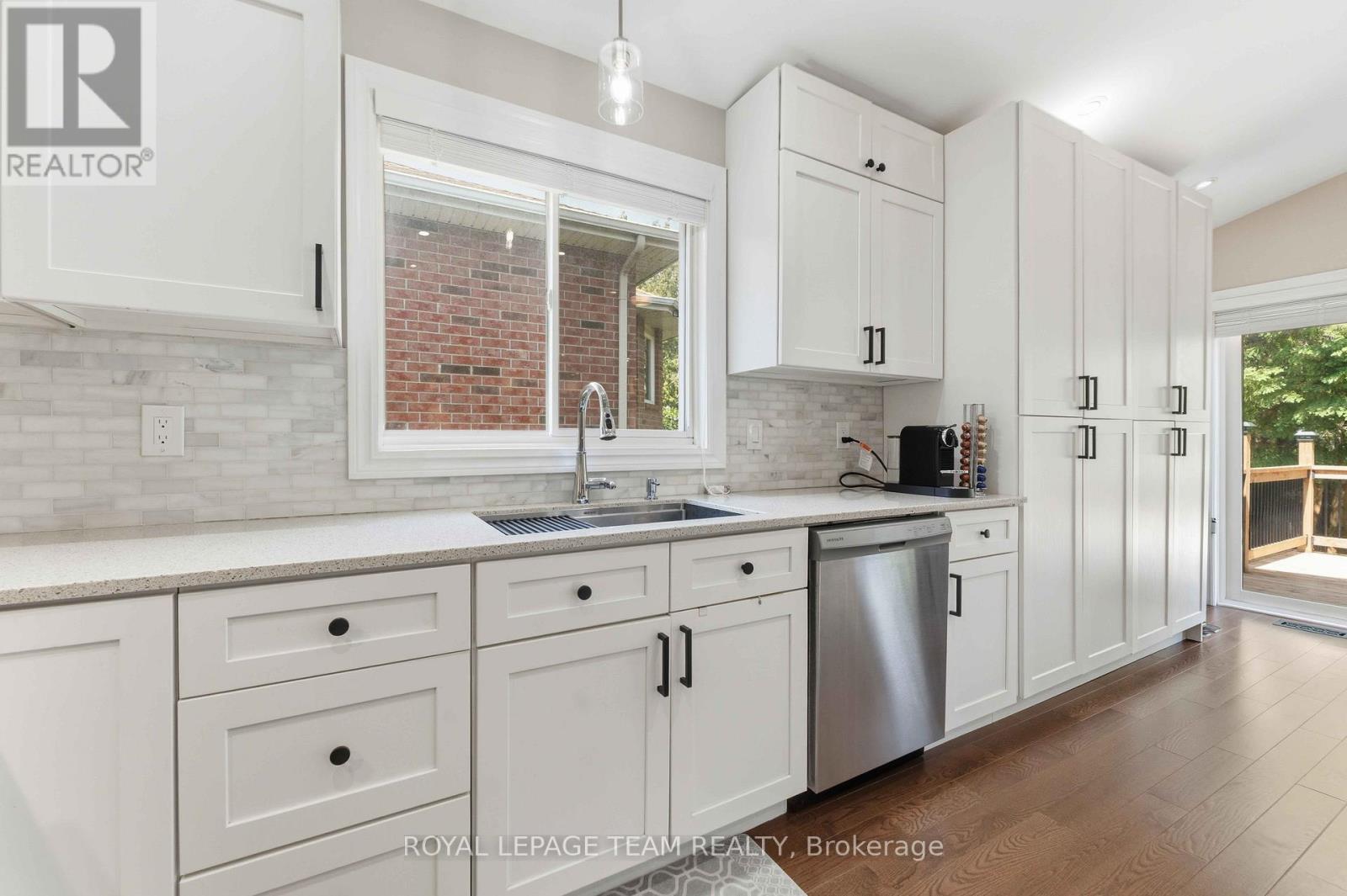 43 WEST RIDGE DRIVE - 17